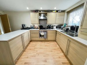 Kitchen- click for photo gallery